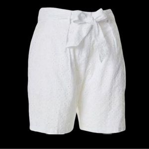 Nanette Lepore Womens White Eyelet Shorts Belt Size 4 100% Cot…Fully Lin…